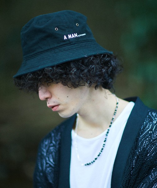 Iroquois(イロコイ)の「A MAN A BOY BUCKET HAT(ハット・メンズ・ホワイト/ブラック・2/3)」の2枚目の写真