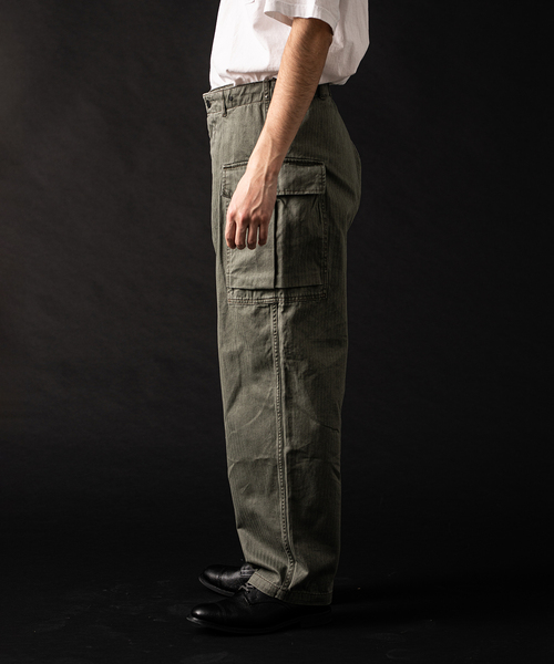 JOURNAL STANDARD（ジャーナルスタンダード）の「【VSシリーズ】 BALLOON ヘリンボーン M43-HBTパンツ（カーゴパンツ・メンズ・カーキ/アイボリー・MEDIUM/LARGE）」の20枚目の写真