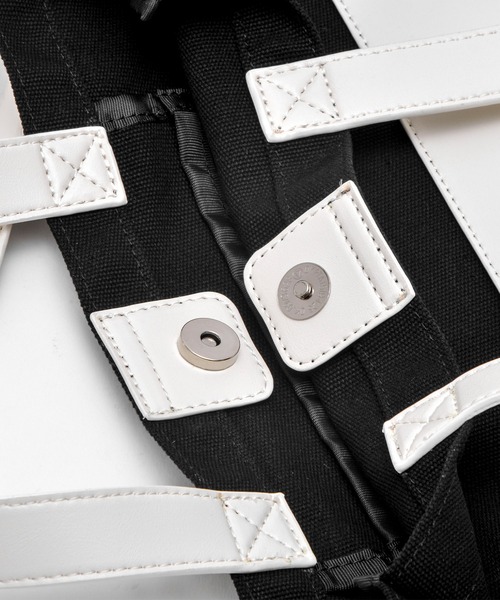 DEVICE+（デバイスプラス）の「DEVICE＋ フェイクレザーポケット キャンバストートバッグ（トートバッグ・レディース・ブラック系その他/アイボリー系・FREE）」の11枚目の写真