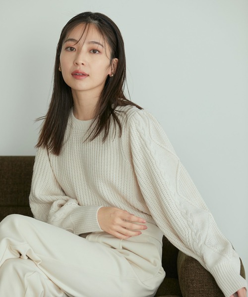 VIS（ビス）の「【洗える】ケーブルボリューム袖ニットプルオーバー【sustainable】（ニット/セーター・レディース・ブラック/グレー/ホワイト系その他/イエロー・FREE）」の8枚目の写真