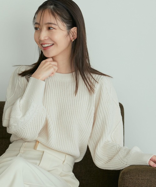 VIS（ビス）の「【洗える】ケーブルボリューム袖ニットプルオーバー【sustainable】（ニット/セーター・レディース・ブラック/グレー/ホワイト系その他/イエロー・FREE）」の9枚目の写真