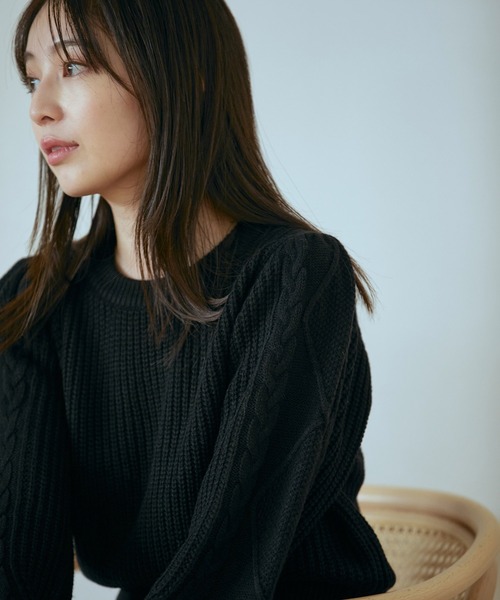 VIS（ビス）の「【洗える】ケーブルボリューム袖ニットプルオーバー【sustainable】（ニット/セーター・レディース・ブラック/グレー/ホワイト系その他/イエロー・FREE）」の13枚目の写真