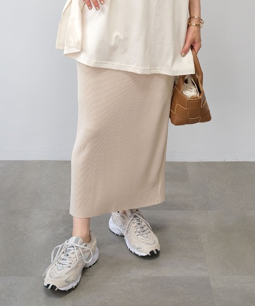 ＡＮＤＪ（アンドジェイ）の「【2022/AW】カットオフプリーツナロースカート（スカート・レディース・マスタード/ブラック/モスグリーン/アイボリー/テラコッタ・M）」の2枚目の写真