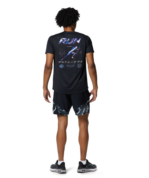 UNDER ARMOUR（アンダーアーマー）の「UAランエニウェア メッシュ グラフィック ショートスリーブ Tシャツ（ランニング/メンズ）（Tシャツ/カットソー・メンズ・ブラック/ブルー・S/XL/L/M/XXL）」の5枚目の写真