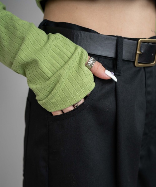 WEGO(ウィゴー)の「WEGO/ベルト付きタックワイドチノパンツ(チノパンツ・レディース・ブラック/ベージュ・FREE)」の3枚目の写真