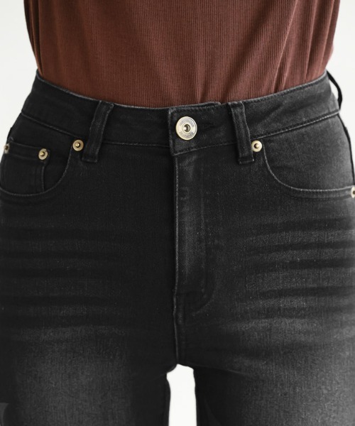 Pierrot（ピエロ）の「ストレッチスキニーデニム（デニムパンツ・レディース・ブラック系その他/ブルー系その他2/ホワイト/インディゴブルー/ネイビー/ブルー/ブラック/ブルー系その他・4L/L/LL/S/XS/M/3L）」の9枚目の写真