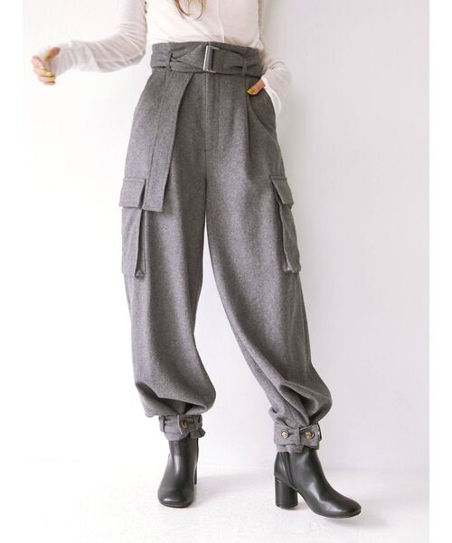 Ungrid(アングリッド)の「起毛カーゴデザインパンツ(カーゴパンツ・レディース・アイボリー/グレー・SMALL/MEDIUM)」の3枚目の写真