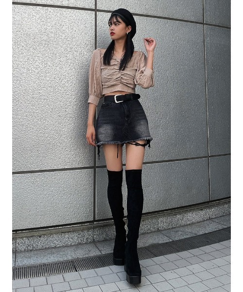 ENVYM(アンビー)の「バックリボンクロップドBL(Tシャツ/カットソー・レディース・ホワイト/ブラック/ベージュ・FREE)」の13枚目の写真