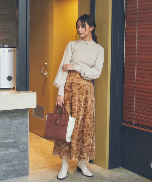 Andemiu（アンデミュウ）の「オパールパイピングスカート169395（スカート・レディース・ブラック/ベージュ/ブルー/イエロー・SMALL/MEDIUM）」の19枚目の写真