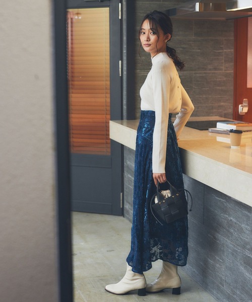 Andemiu（アンデミュウ）の「オパールパイピングスカート169395（スカート・レディース・ブラック/ベージュ/ブルー/イエロー・SMALL/MEDIUM）」の16枚目の写真