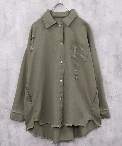 SHISKY（シスキー）の「BIGシルエットチュニックシャツ（シャツ/ブラウス・レディース・ホワイト/カーキ/ブラック/グレー・S/M/L）」の8枚目の写真