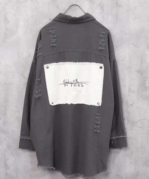 SHISKY（シスキー）の「BIGシルエットチュニックシャツ（シャツ/ブラウス・レディース・ホワイト/カーキ/ブラック/グレー・S/M/L）」の16枚目の写真