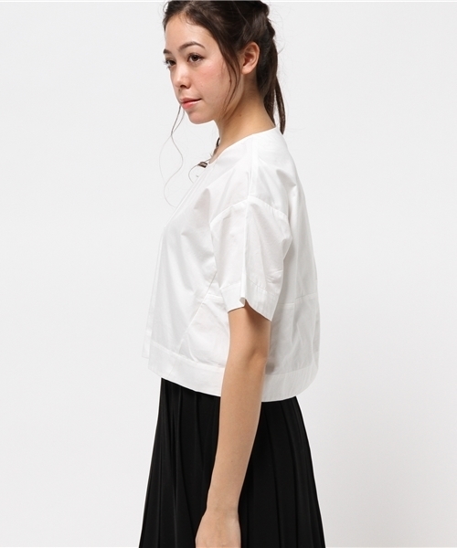 Rouge vif（ルージュヴィフ）の「ﾌｨﾝｸｽｻﾃﾝﾌﾟﾙｵｰﾊﾞｰ（シャツ/ブラウス・レディース・ホワイト/ベージュ・FREE）」の4枚目の写真