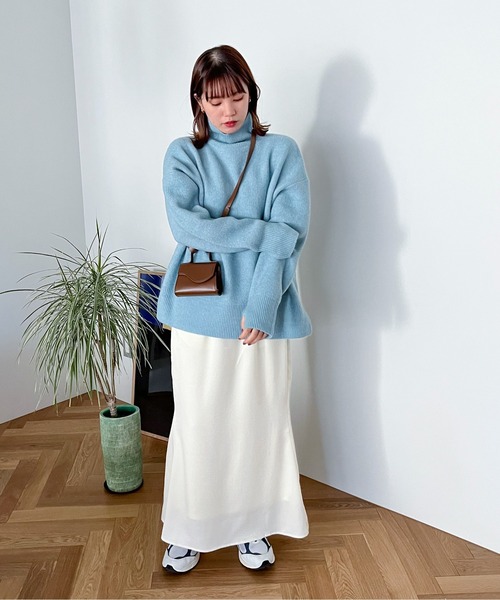 feepur（フェピュール）の「【ハンドウォッシャブル】もちもちハイネックチュニックニット（ニット/セーター・レディース・ピンク/ベージュ/グレー/ブルー/ブラック・MEDIUM）」の8枚目の写真