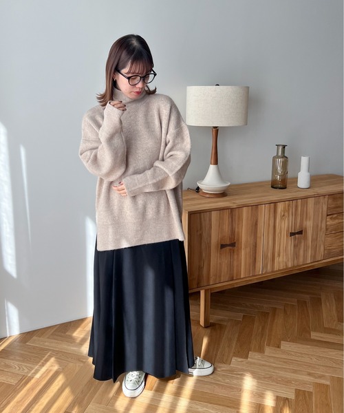 feepur（フェピュール）の「【ハンドウォッシャブル】もちもちハイネックチュニックニット（ニット/セーター・レディース・ピンク/ベージュ/グレー/ブルー/ブラック・MEDIUM）」の18枚目の写真