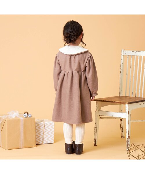 Seraph(セラフ)の「ティペット付き切り替えワンピース(ワンピース・キッズ・グレー/ブラック/ブラウン・140/120/110/80/100/90/130)」の5枚目の写真