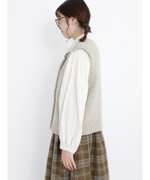 Samansa Mos2(サマンサ モスモス)の「【FROM ENGLAND】ブリティッシュウール前後着ベスト(ベスト・レディース・オフホワイト/ベージュ/チャコール・フリ-)」の13枚目の写真