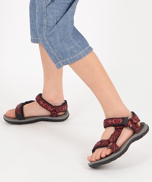 Teva(テバ)の「Teva:HURRICANE 3(15~19㎝)(サンダル・キッズ・レッド/ブルー・18/17/19/15 /16)」の1枚目の写真