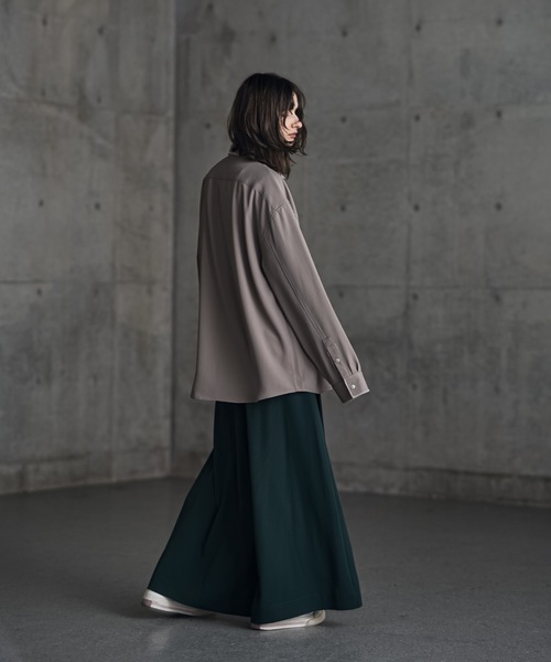 shiki tokyo(シキトウキョウ)の「Oversized Stitch Zip Shirt / オーバーサイズステッチZIPシャツ(シャツ/ブラウス・メンズ・ネイビー/ベージュ・SMALL/MEDIUM/LARGE)」の19枚目の写真