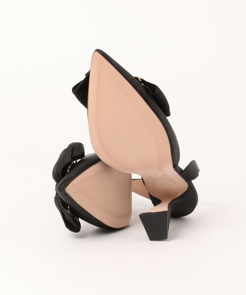 Ted Baker(テッドベーカー)の「BETTYE ビッグリボン サテン ヒールパンプス(パンプス・レディース・ブラック・37/38)」の2枚目の写真