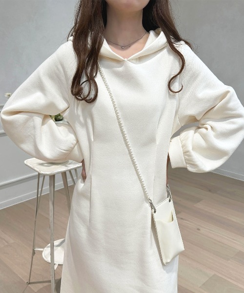 apres jour(アプレジュール)の「フード付きスウェットワンピース【ZOZOTOWN限定アイテム】(ワンピース・レディース・ピンク/ラベンダー/アイボリー/杢グレー・フリー/X-LARGE)」の8枚目の写真