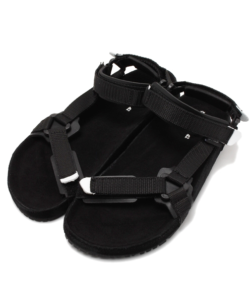 EDIFICE（エディフィス）の「◇TRIOP EX LEON CROSSサンダル（サンダル・メンズ・ブラック/チャコールグレー/ネイビー・41/42/40）」の2枚目の写真