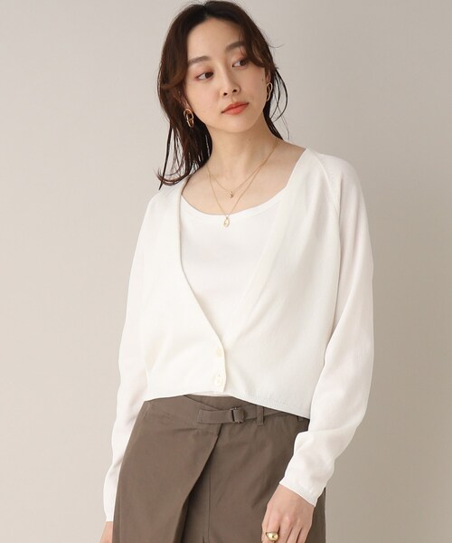 UNTITLED（アンタイトル）の「◆【すっきり見え】深Vネックカーディガン（カーディガン/ボレロ・レディース・グレー系/ネイビー/ホワイト/ダークブラウン・00/02/48/44/04）」の18枚目の写真