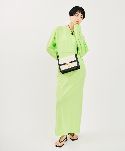 ADAM ET ROPE'（アダムエロペ）の「【定番人気】スクエアストラップビーチサンダル（サンダル・レディース・キャメル/ブラック・24.0cm/23.5cm/24.5cm/23.0cm）」の17枚目の写真