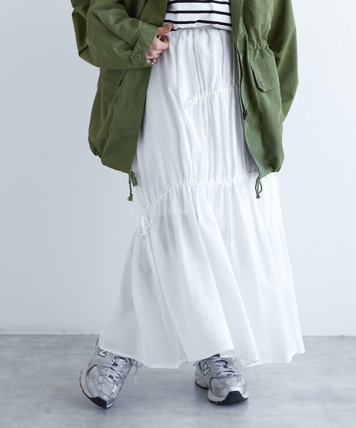 w closet（ダブルクローゼット）の「ドロストギャザースカート（スカート・レディース・オフホワイト/ブルー/ミント・FREE）」の11枚目の写真