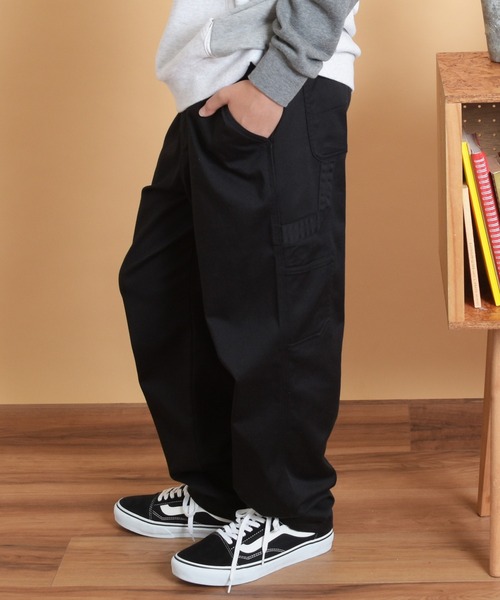 GLAZOS（グラソス）の「【大人向けサイズあり】【ラクパン】[ワイドテーパード]TCカラーツイル・ペインターパンツ（その他パンツ・キッズ・カーキ/ブラック/グレー/ブルー/ベージュ・170cm/160cm/140cm/130cm/150cm）」の2枚目の写真