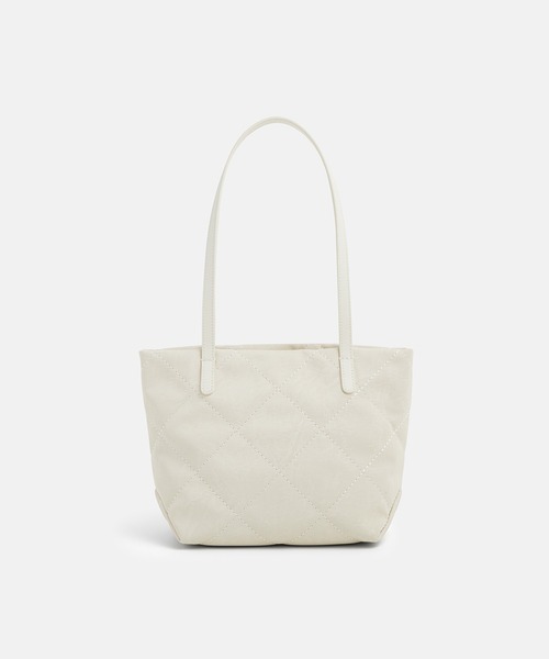 METROCITY（メトロシティ）の「(オンライン専用) ラルゴバッグ(Largo Bag) ダイヤ キルティング S ホーボーバッグ（トートバッグ・レディース・ブラック/アイボリー・FREE）」の3枚目の写真