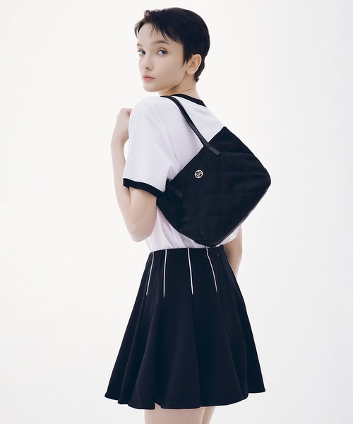 METROCITY（メトロシティ）の「(オンライン専用) ラルゴバッグ(Largo Bag) ダイヤ キルティング S ホーボーバッグ（トートバッグ・レディース・ブラック/アイボリー・FREE）」の18枚目の写真