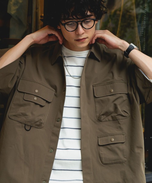 KELTY(ケルティ)の「【KELTY/ケルティ】マルチポケット/ミリタリーシャツ(シャツ/ブラウス・メンズ・ブラック/ブラウン・MEDIUM/LARGE)」の1枚目の写真