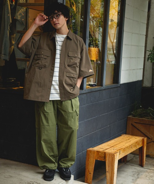 KELTY(ケルティ)の「【KELTY/ケルティ】マルチポケット/ミリタリーシャツ(シャツ/ブラウス・メンズ・ブラック/ブラウン・MEDIUM/LARGE)」の15枚目の写真