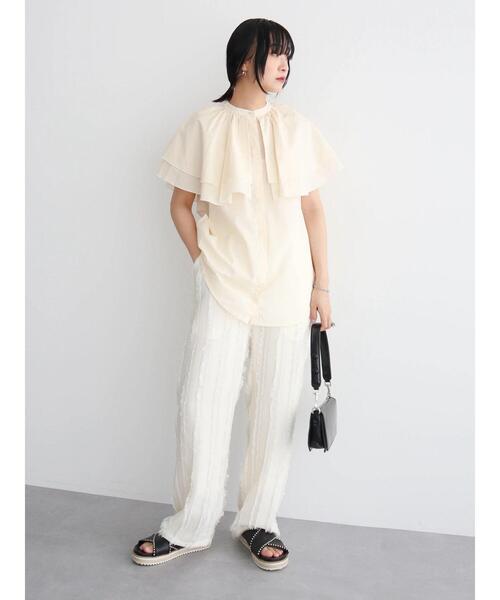 KBF（ケイビーエフ）の「KBF フリルブラウス（シャツ/ブラウス・レディース・チャコールグレー/アイボリー・FREE）」の21枚目の写真