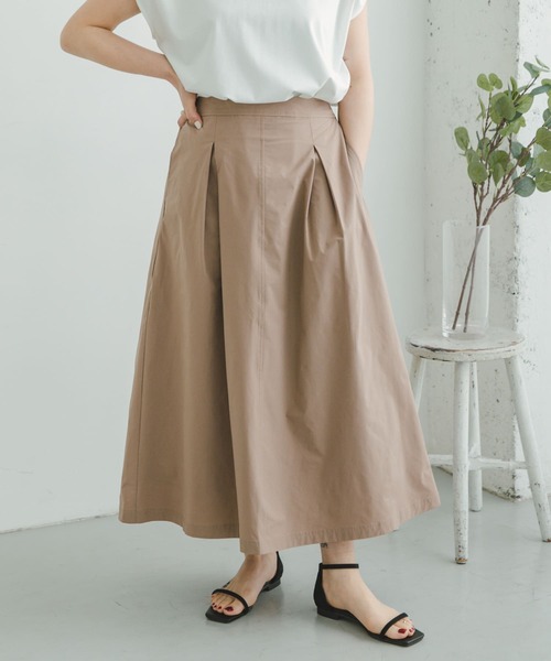 ITEMS URBANRESEARCH(アイテムズ アーバンリサーチ)の「『UR TECH POLIsh POLI』タックスカート(スカート・レディース・レッド系その他/ブラック/ベージュ・FREE)」の8枚目の写真