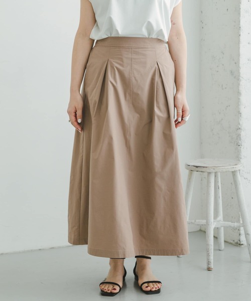 ITEMS URBANRESEARCH(アイテムズ アーバンリサーチ)の「『UR TECH POLIsh POLI』タックスカート(スカート・レディース・レッド系その他/ブラック/ベージュ・FREE)」の15枚目の写真