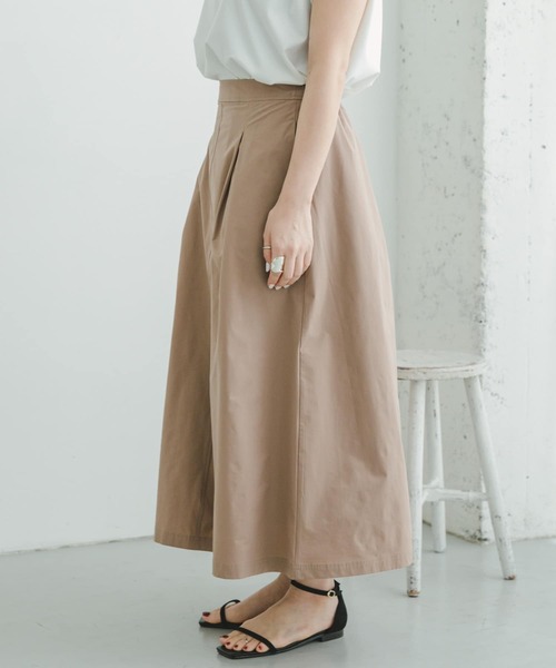 ITEMS URBANRESEARCH(アイテムズ アーバンリサーチ)の「『UR TECH POLIsh POLI』タックスカート(スカート・レディース・レッド系その他/ブラック/ベージュ・FREE)」の16枚目の写真