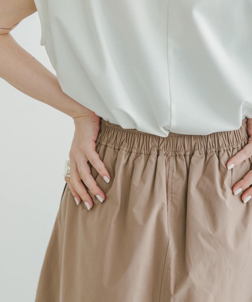 ITEMS URBANRESEARCH(アイテムズ アーバンリサーチ)の「『UR TECH POLIsh POLI』タックスカート(スカート・レディース・レッド系その他/ブラック/ベージュ・FREE)」の22枚目の写真