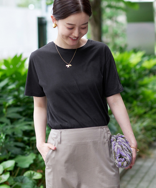 IENA（イエナ）の「【Uhr/ウーア】BACK OPEN Tシャツ（Tシャツ/カットソー・レディース・ブラック/ブラウン/ホワイト・FREE）」の3枚目の写真