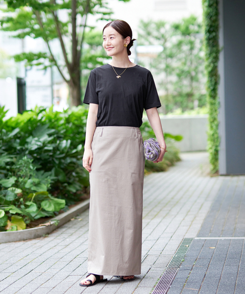 IENA（イエナ）の「【Uhr/ウーア】BACK OPEN Tシャツ（Tシャツ/カットソー・レディース・ブラック/ブラウン/ホワイト・FREE）」の12枚目の写真