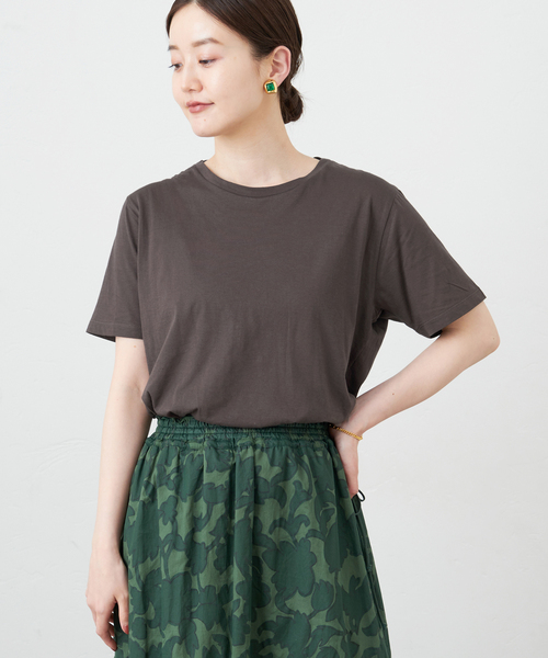 IENA（イエナ）の「【Uhr/ウーア】BACK OPEN Tシャツ（Tシャツ/カットソー・レディース・ブラック/ブラウン/ホワイト・FREE）」の9枚目の写真