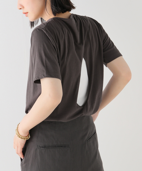 IENA（イエナ）の「【Uhr/ウーア】BACK OPEN Tシャツ（Tシャツ/カットソー・レディース・ブラック/ブラウン/ホワイト・FREE）」の19枚目の写真