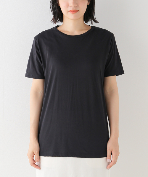 IENA（イエナ）の「【Uhr/ウーア】BACK OPEN Tシャツ（Tシャツ/カットソー・レディース・ブラック/ブラウン/ホワイト・FREE）」の6枚目の写真