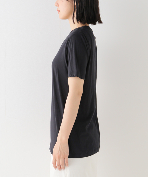IENA（イエナ）の「【Uhr/ウーア】BACK OPEN Tシャツ（Tシャツ/カットソー・レディース・ブラック/ブラウン/ホワイト・FREE）」の10枚目の写真