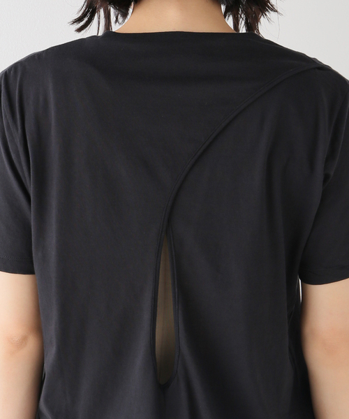 IENA（イエナ）の「【Uhr/ウーア】BACK OPEN Tシャツ（Tシャツ/カットソー・レディース・ブラック/ブラウン/ホワイト・FREE）」の15枚目の写真