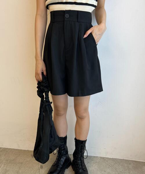 PHILLY（フィリー）の「タックショートパンツ（その他パンツ・レディース・ブラック/グレー・FREE）」の3枚目の写真