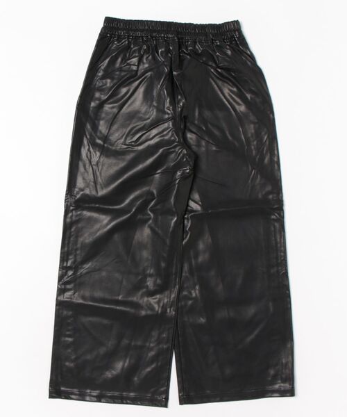 REAL CUBE（リアルキューブ）の「フェイクレザーイージーワイドパンツ（その他パンツ・レディース・ブラック/カーキ・M）」の9枚目の写真