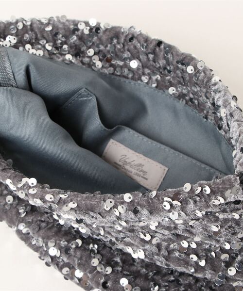 natural couture（ナチュラルクチュール）の「メタリックマルチミニショルダーバッグ（ショルダーバッグ・レディース・シルバー/ブラック・FREE）」の6枚目の写真