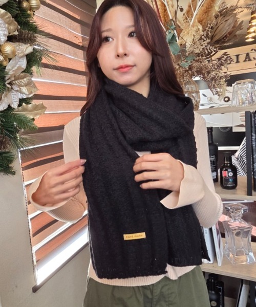 ｔｏｌｅｎｅ（トレネ）の「ワッフルニットマフラー（マフラー・レディース・レッド/ベージュ/ブラック・ONE SIZE）」の2枚目の写真